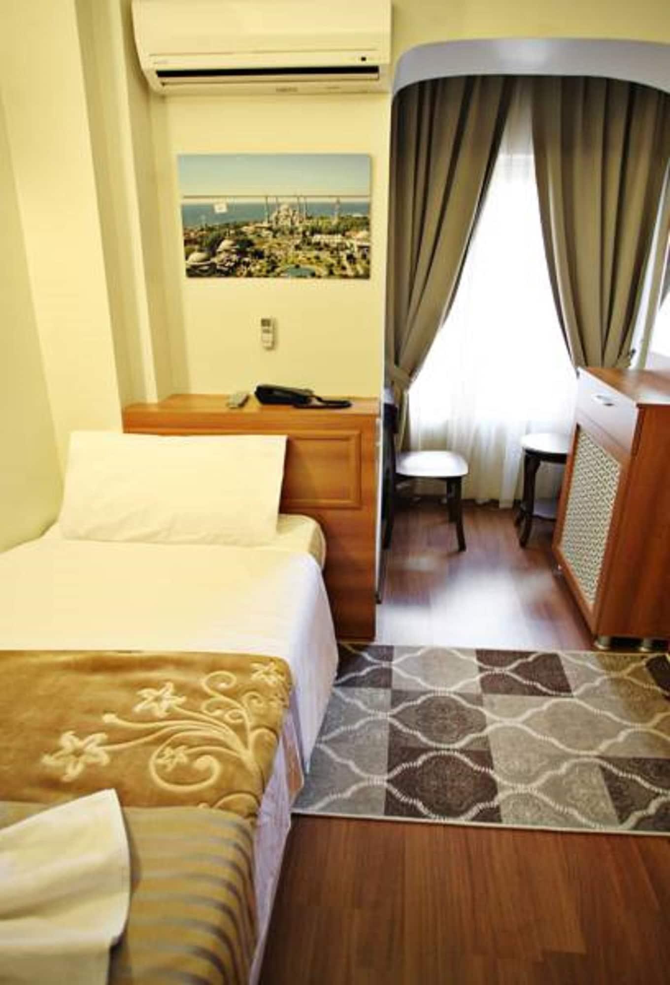 Taksim Palace Hotel Istanbul Eksteriør bilde