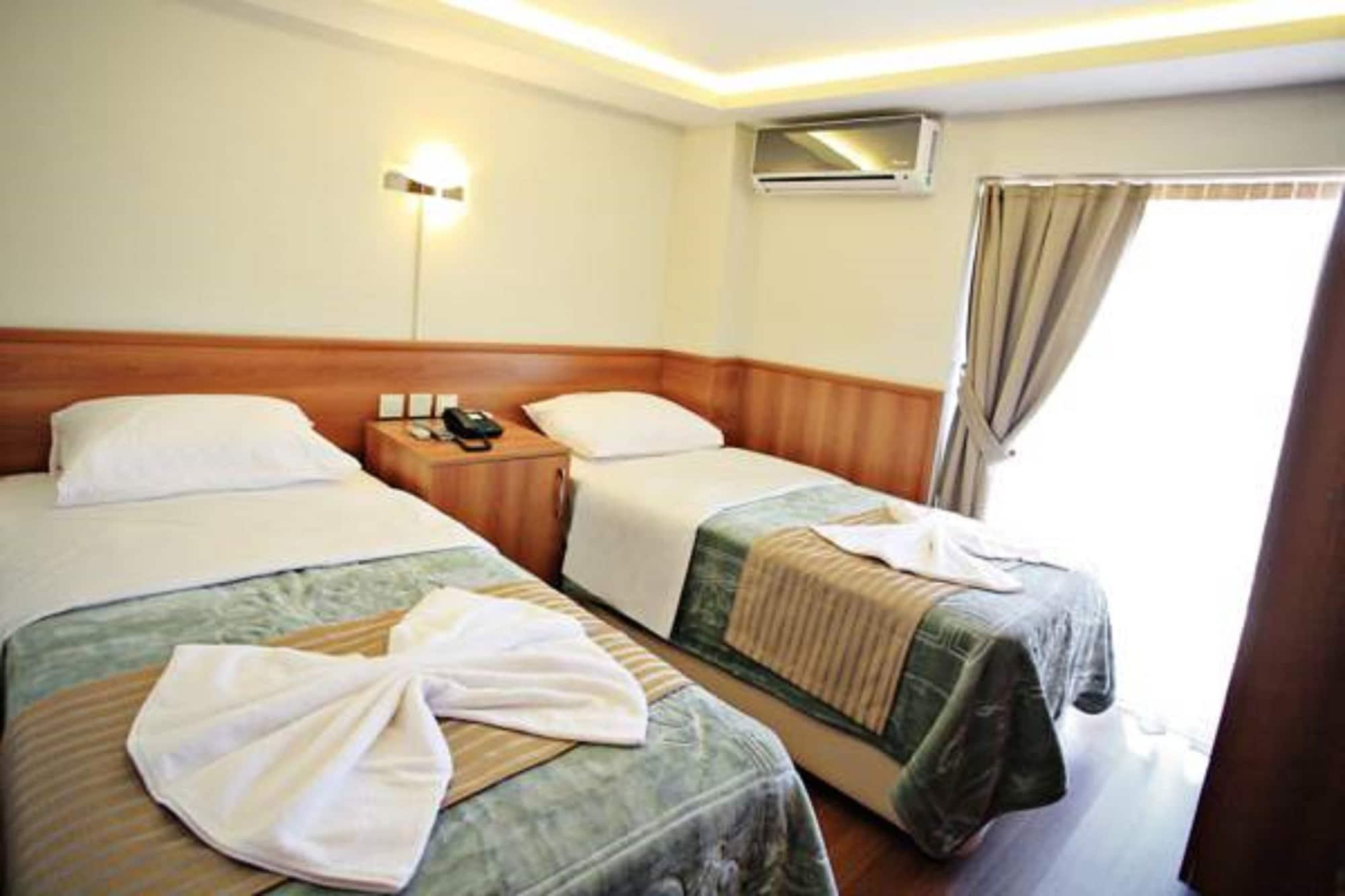 Taksim Palace Hotel Istanbul Eksteriør bilde