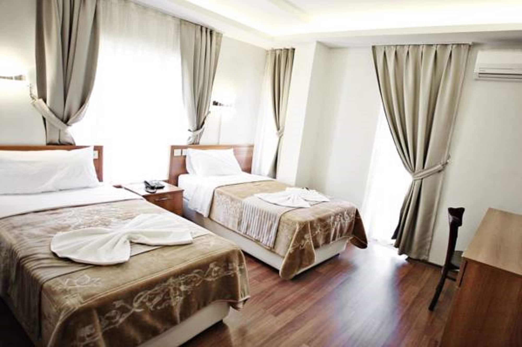 Taksim Palace Hotel Istanbul Eksteriør bilde