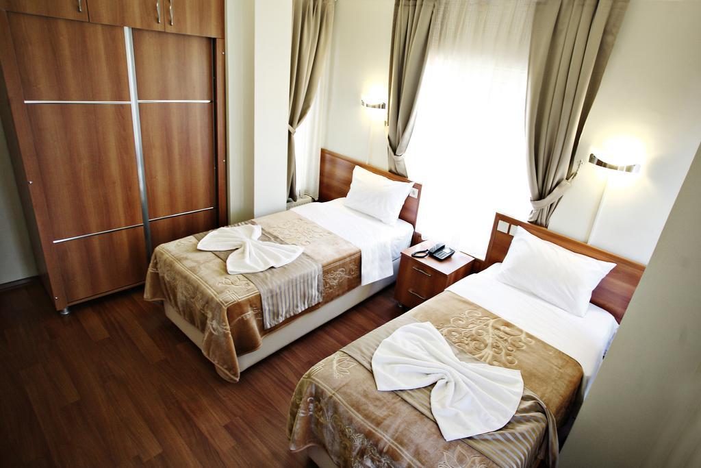 Taksim Palace Hotel Istanbul Rom bilde