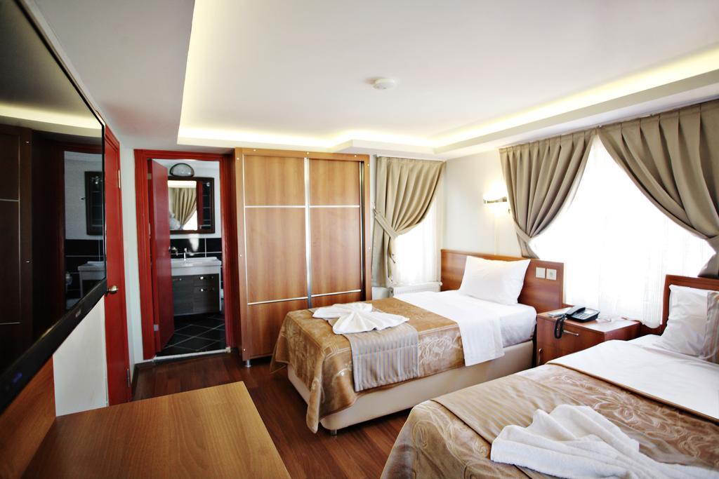 Taksim Palace Hotel Istanbul Rom bilde